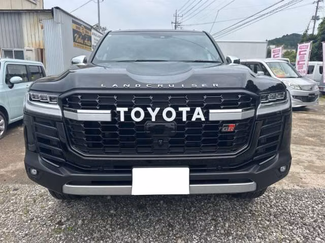 TOYOTA LAND CRUISER