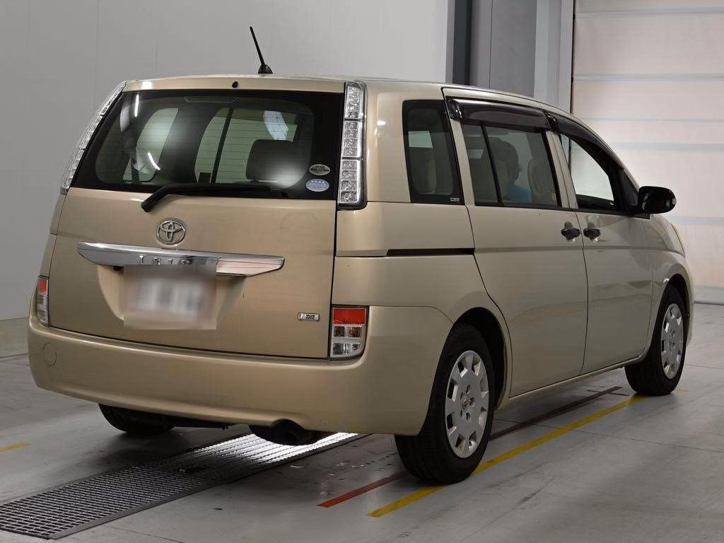 TOYOTA ISIS