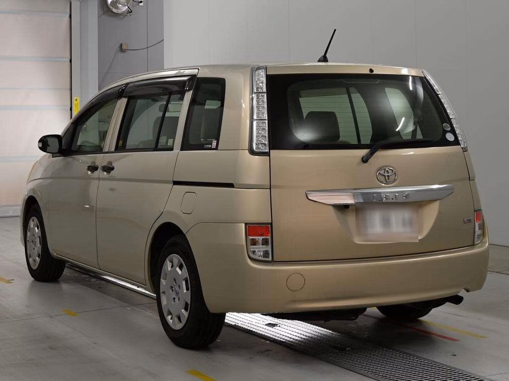 TOYOTA ISIS