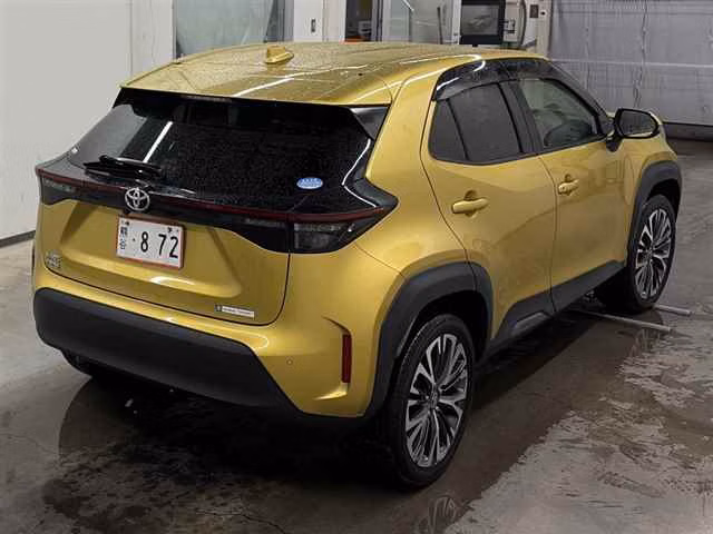 TOYOTA YARIS CROSS