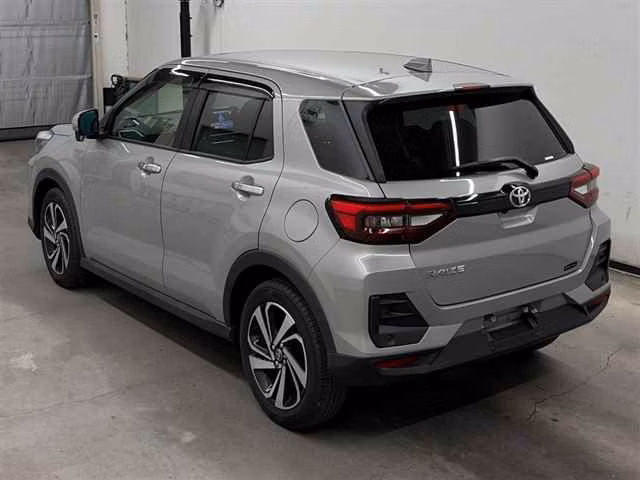 TOYOTA RAIZE