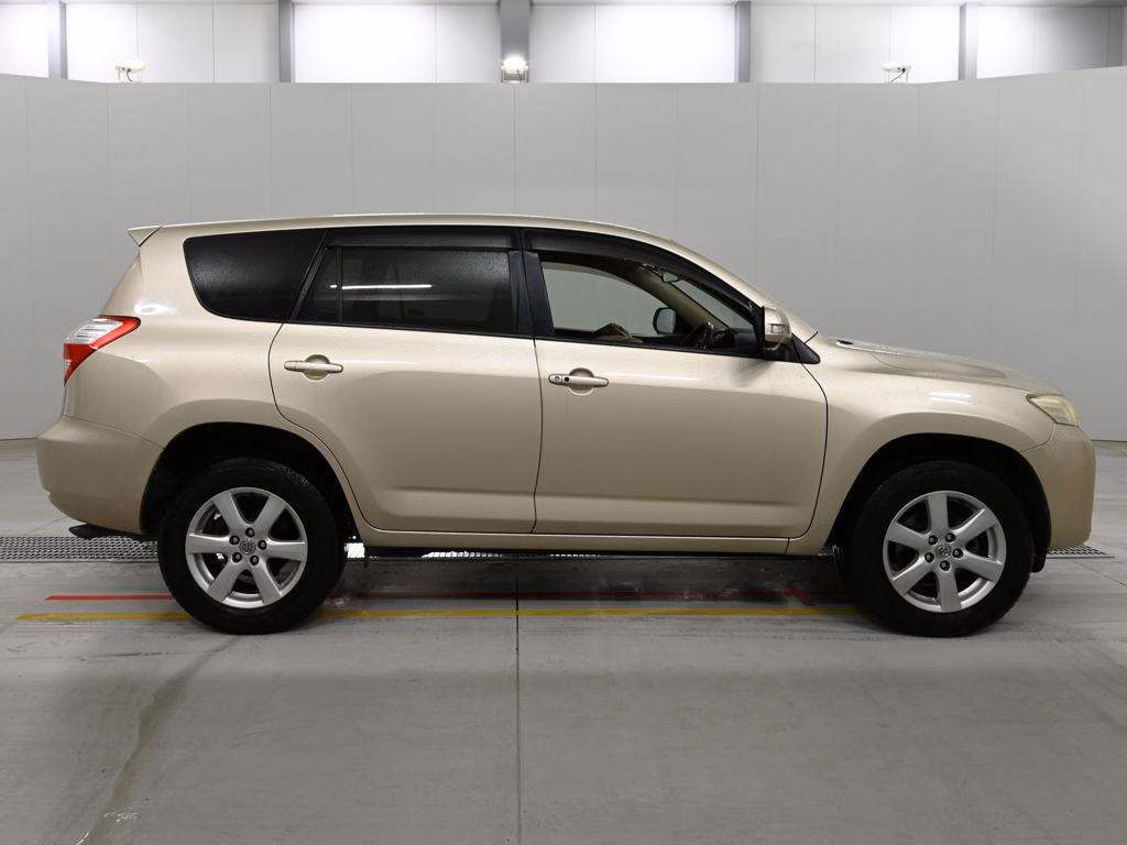 TOYOTA VANGUARD