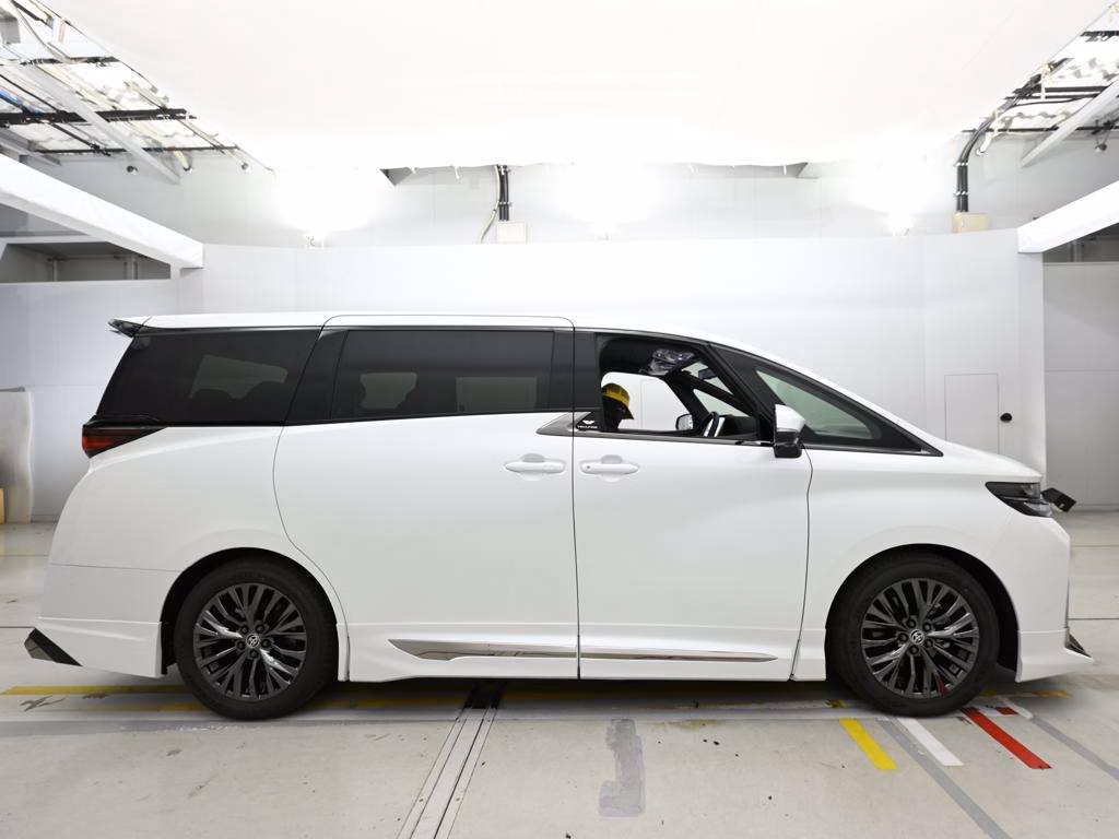 TOYOTA VELLFIRE