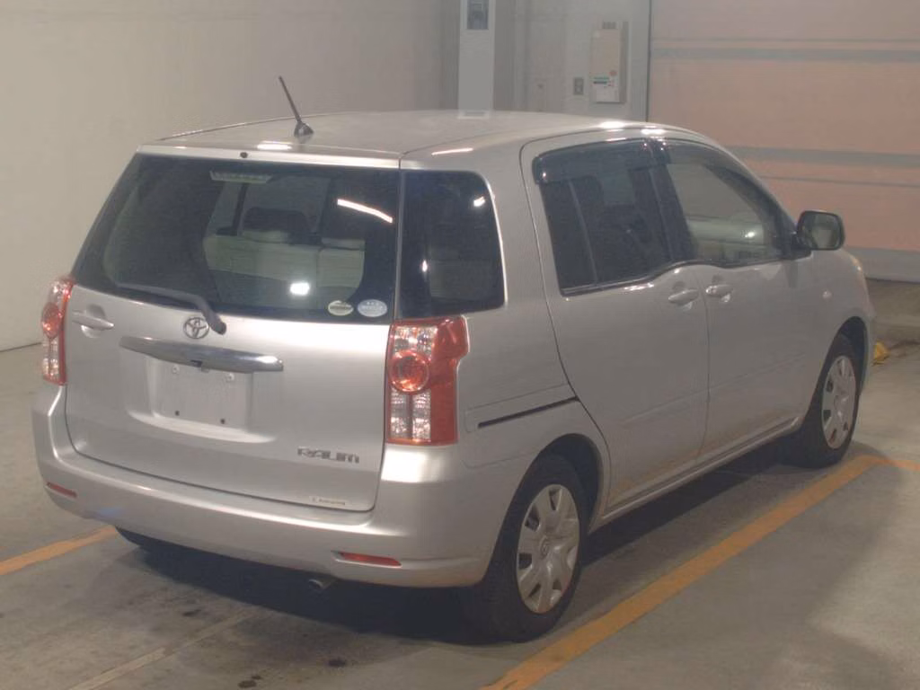 TOYOTA RAUM