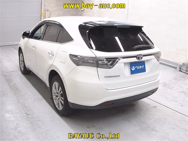 TOYOTA HARRIER