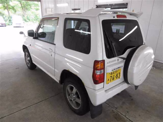 MITSUBISHI PAJERO MINI
