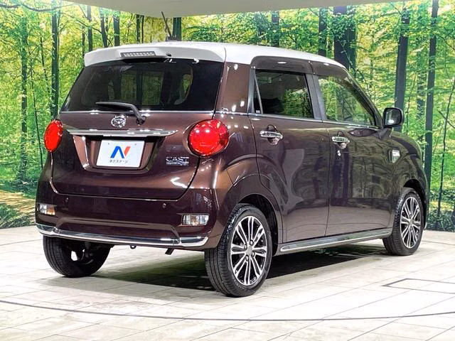 DAIHATSU CAST