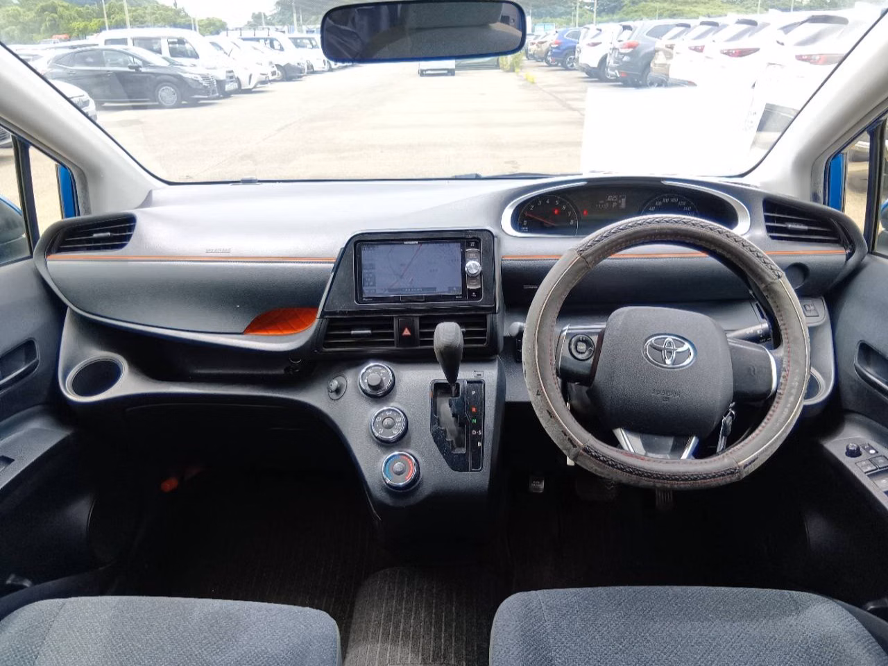 TOYOTA SIENTA