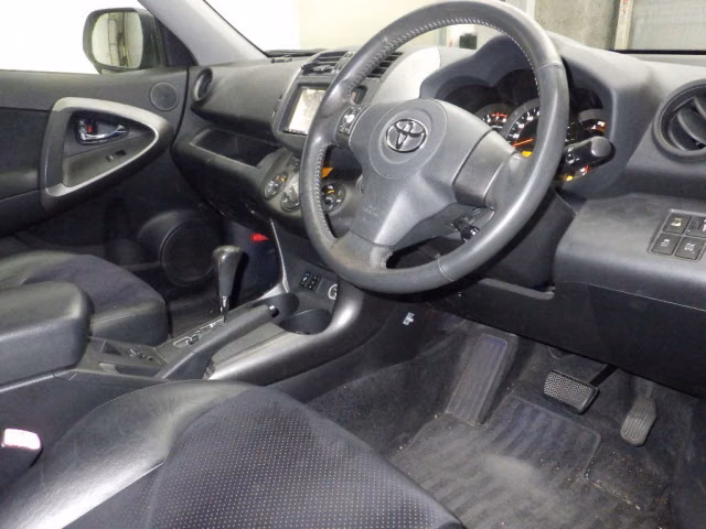 TOYOTA VANGUARD