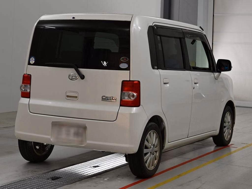 DAIHATSU MOVE CONTE