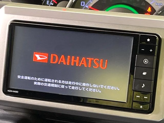 DAIHATSU WAKE