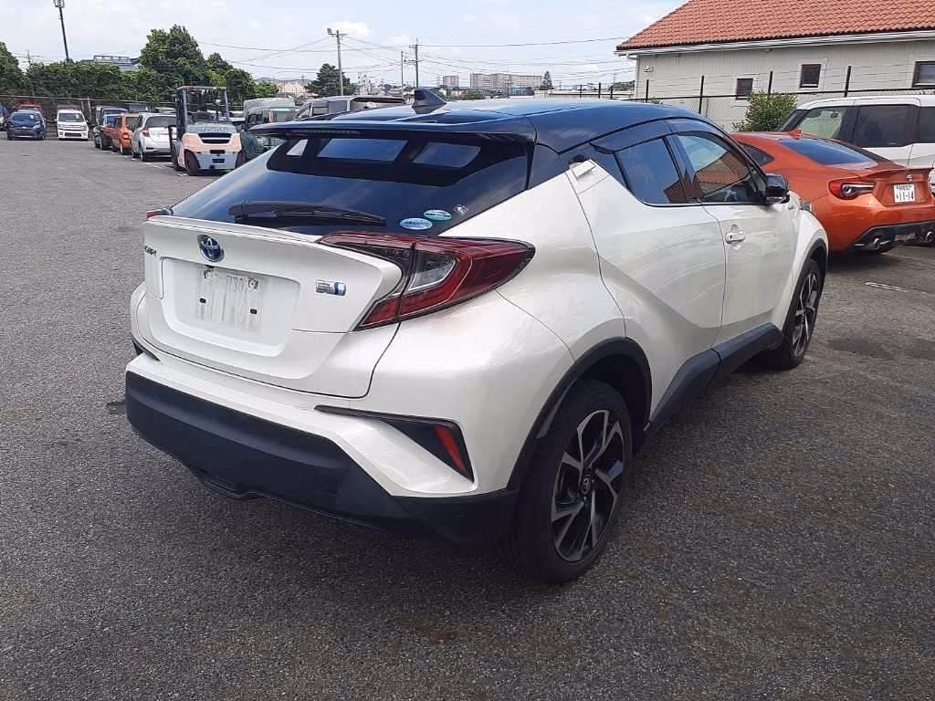 TOYOTA C-HR