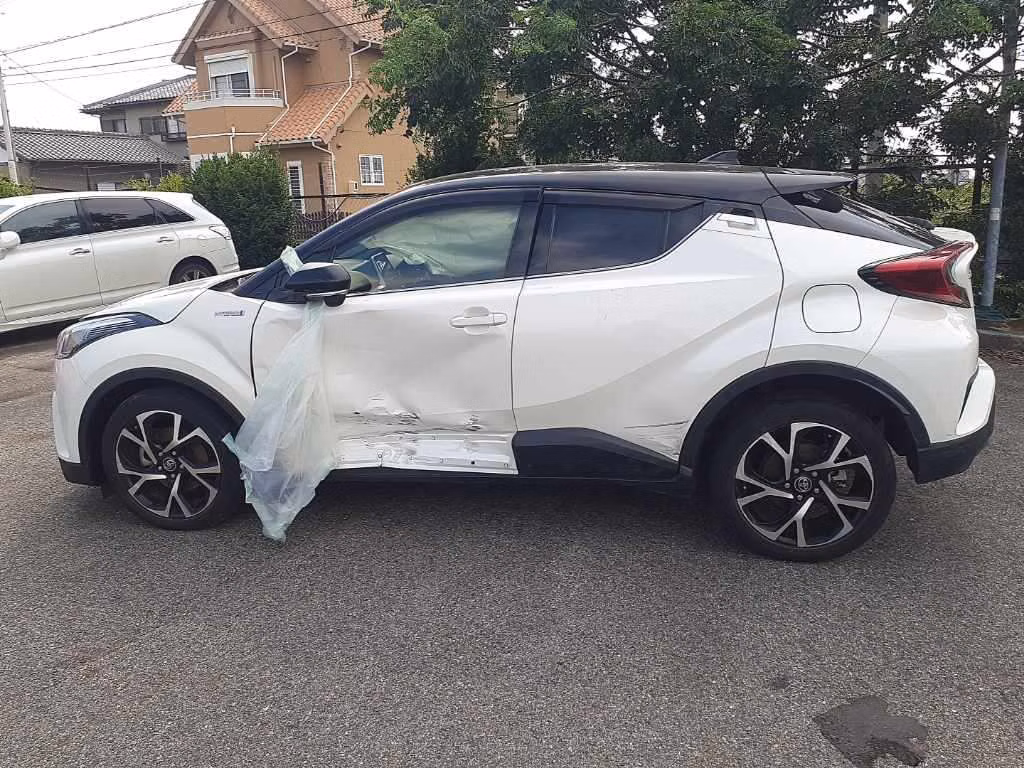 TOYOTA C-HR