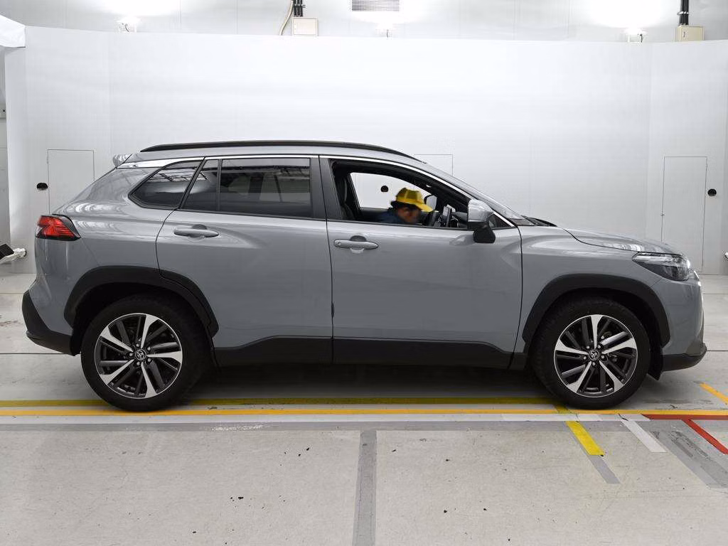 TOYOTA COROLLA CROSS