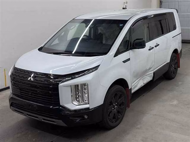 MITSUBISHI DELICA D:5