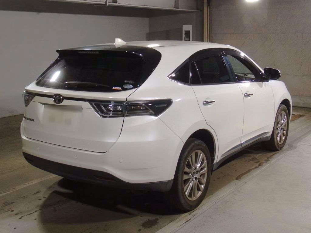 TOYOTA HARRIER