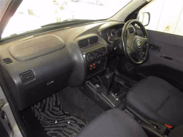 DAIHATSU TERIOS KID