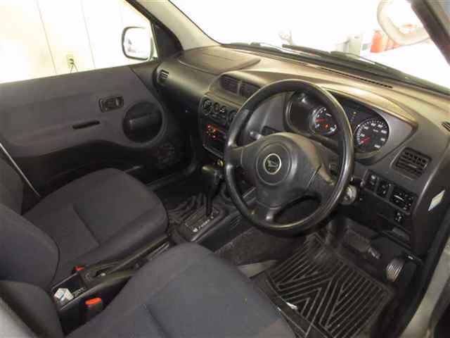 DAIHATSU TERIOS KID