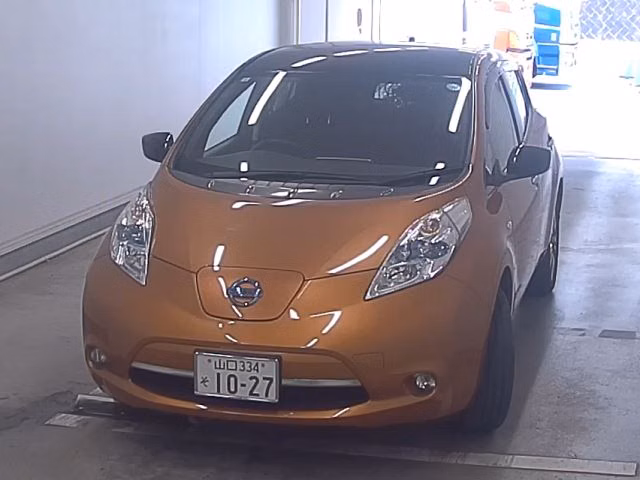 NISSAN LEAF