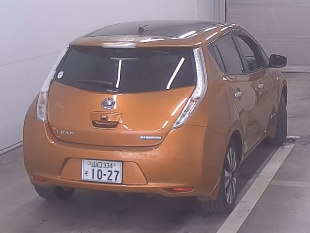 NISSAN LEAF