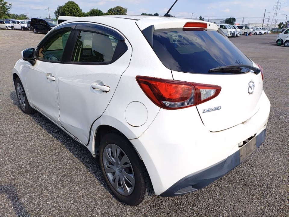 MAZDA DEMIO