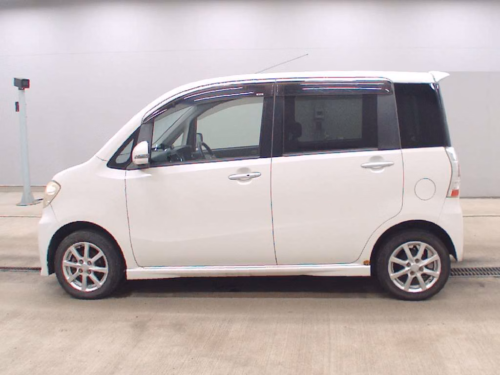 DAIHATSU TANTO EXE