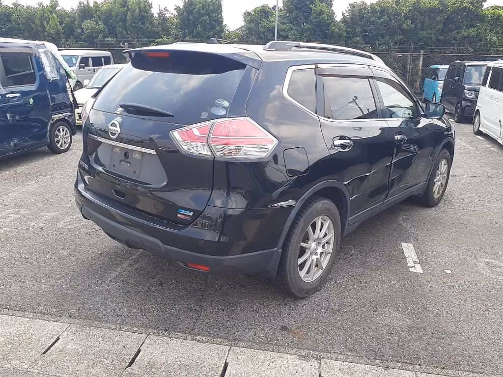 NISSAN X-TRAIL