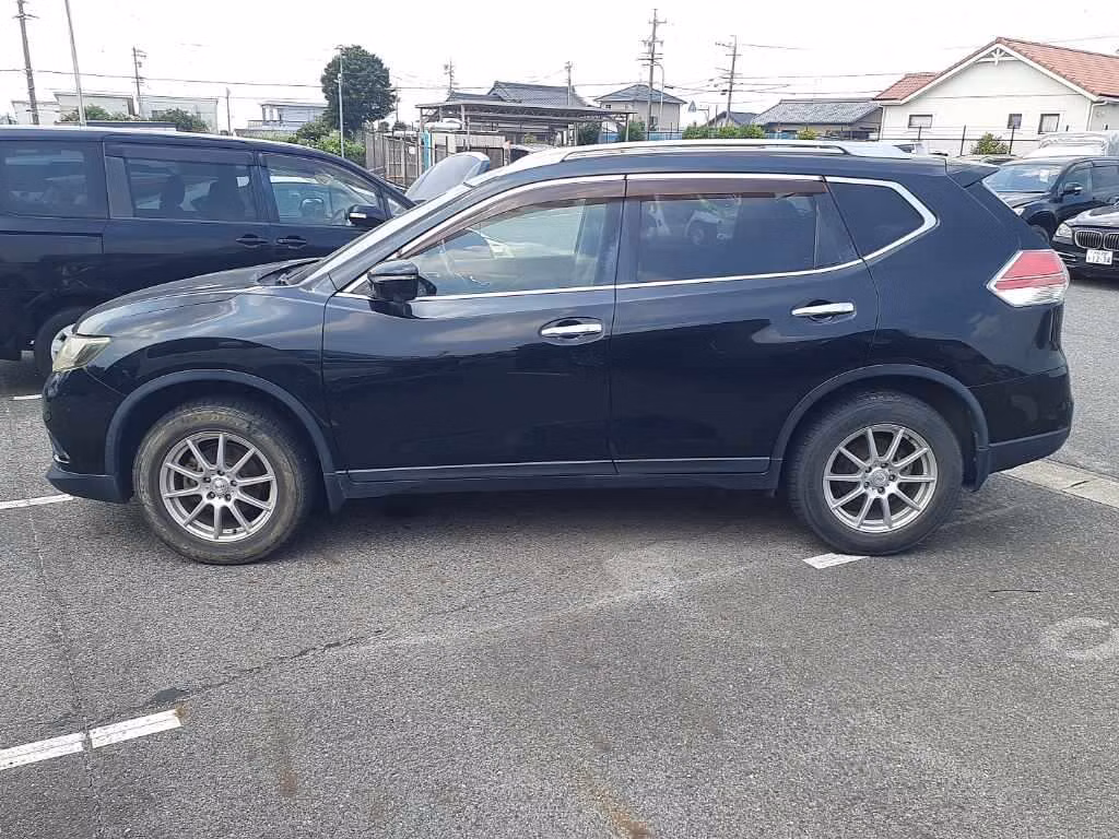 NISSAN X-TRAIL