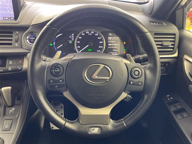 LEXUS CT200H