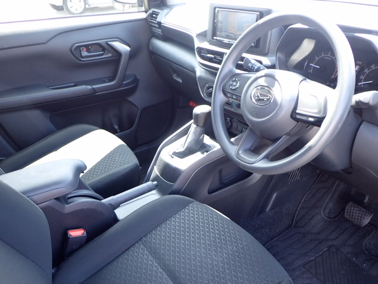 DAIHATSU ROCKY