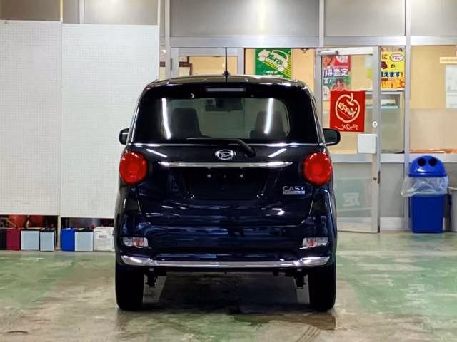DAIHATSU CAST