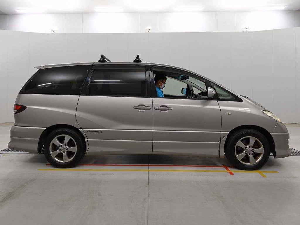 TOYOTA ESTIMA