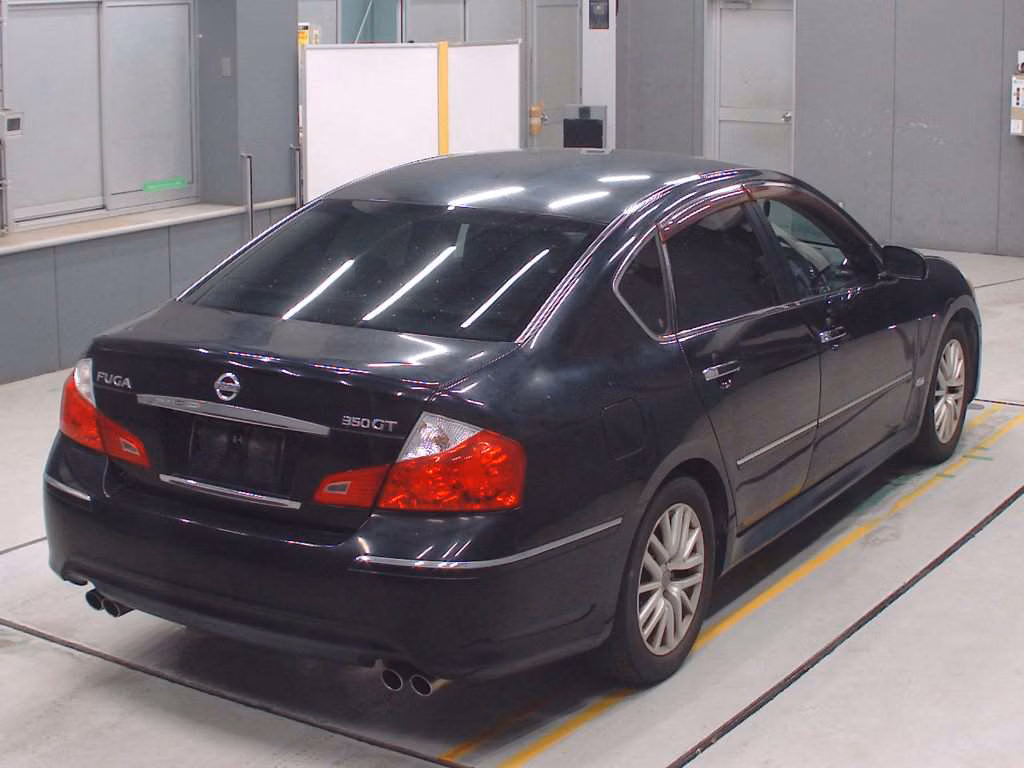 NISSAN FUGA