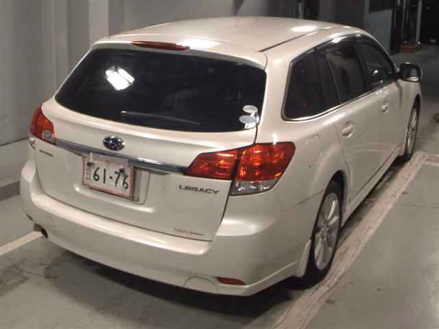 SUBARU LEGACY
