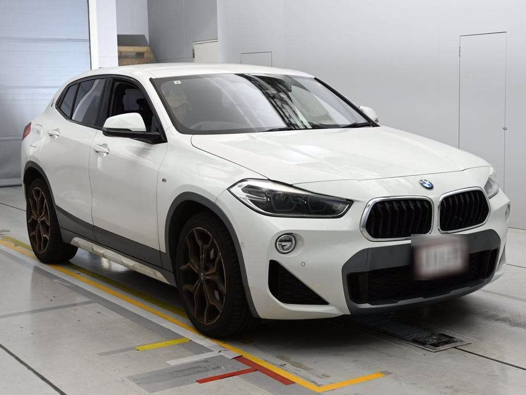 BMW X2