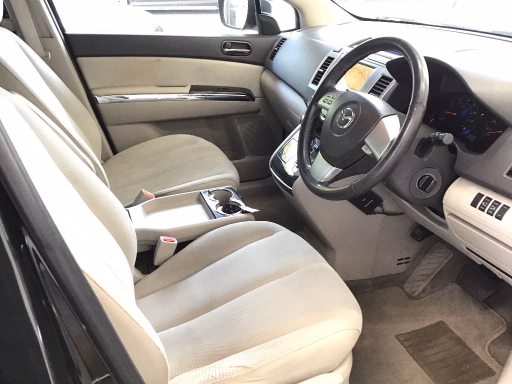 MAZDA MPV