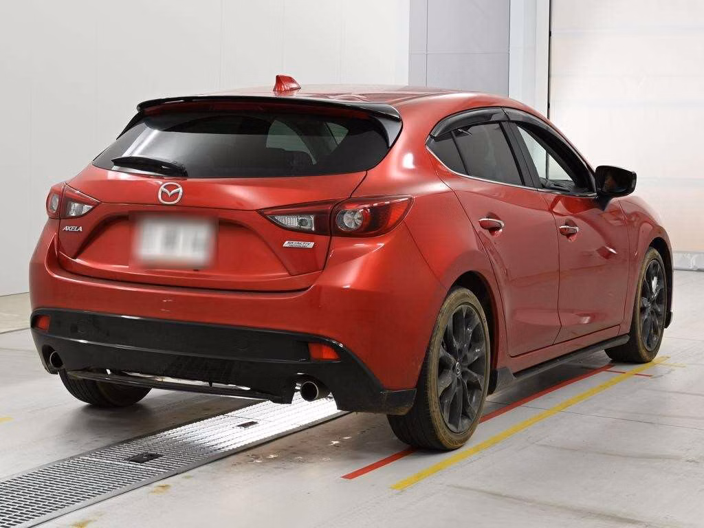 MAZDA AXELA