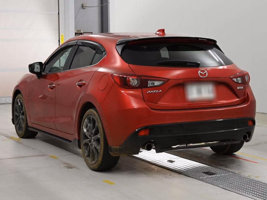 MAZDA AXELA