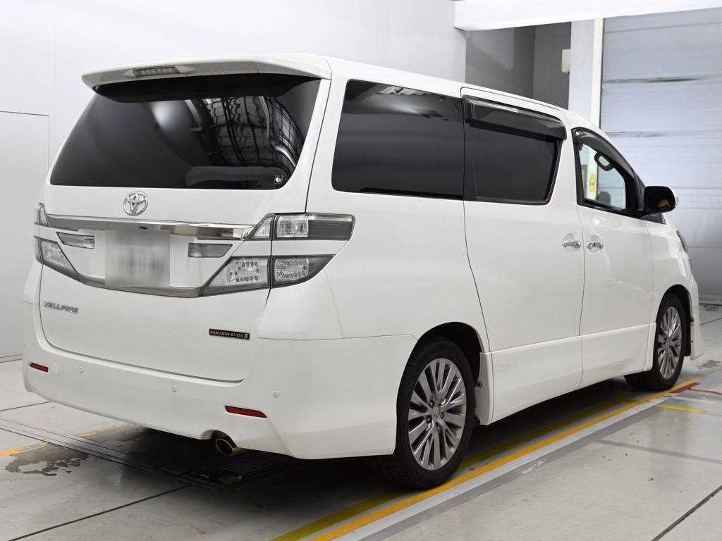TOYOTA VELLFIRE