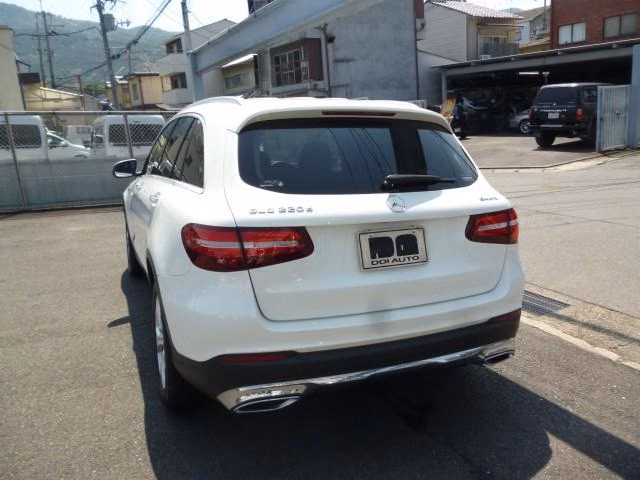 MERCEDES-BENZ GLC-CLASS