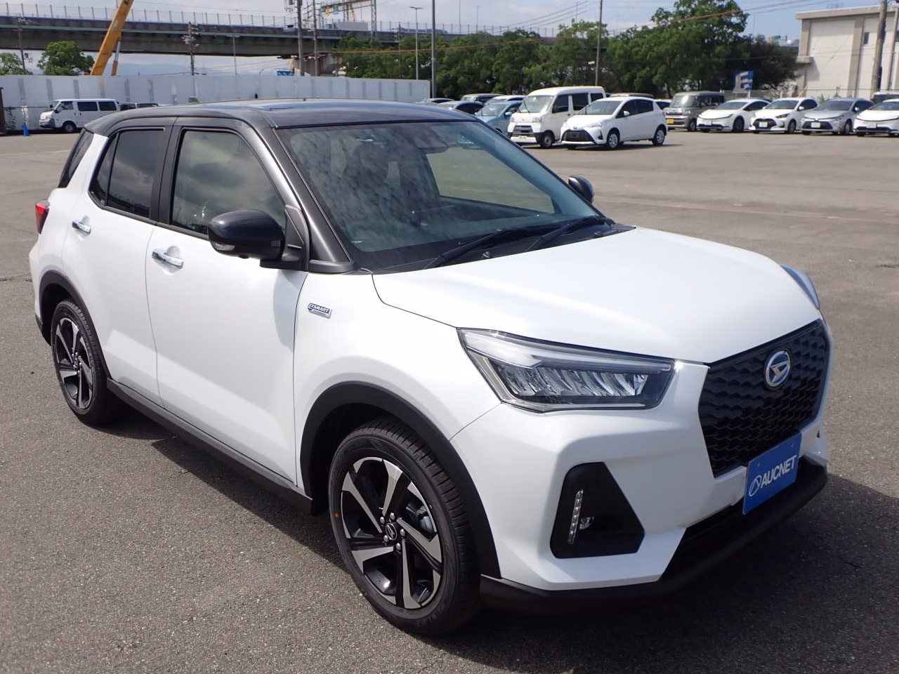 DAIHATSU ROCKY
