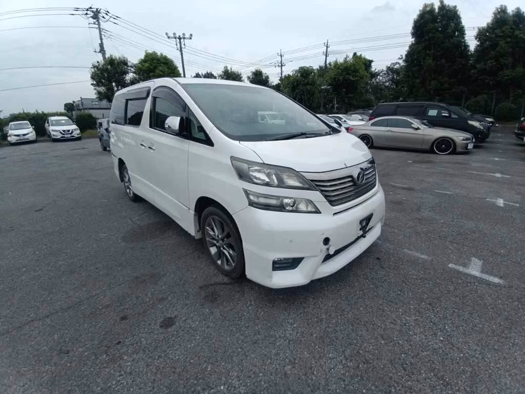 TOYOTA VELLFIRE