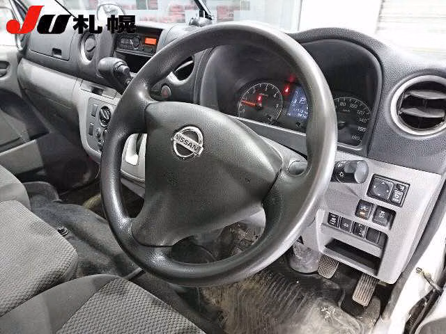 NISSAN NV350 CARAVAN