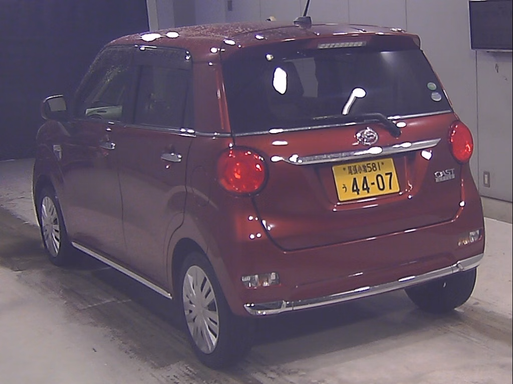 DAIHATSU CAST