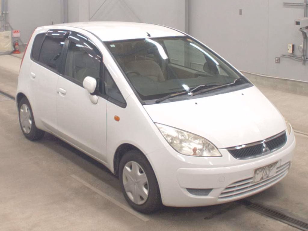 MITSUBISHI COLT