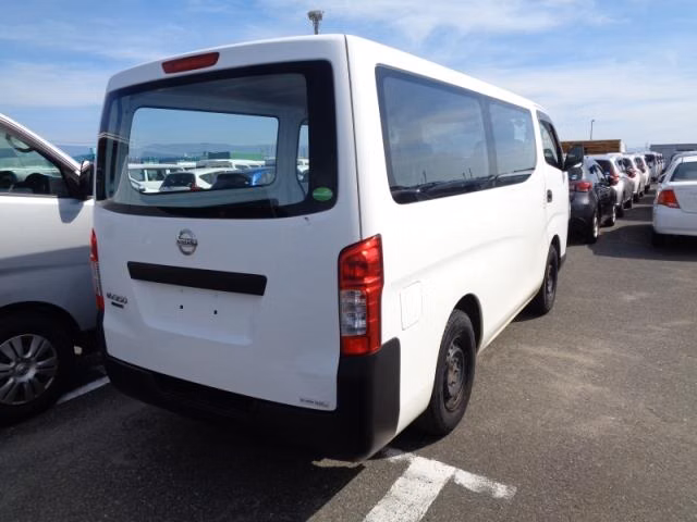 NISSAN NV350 CARAVAN