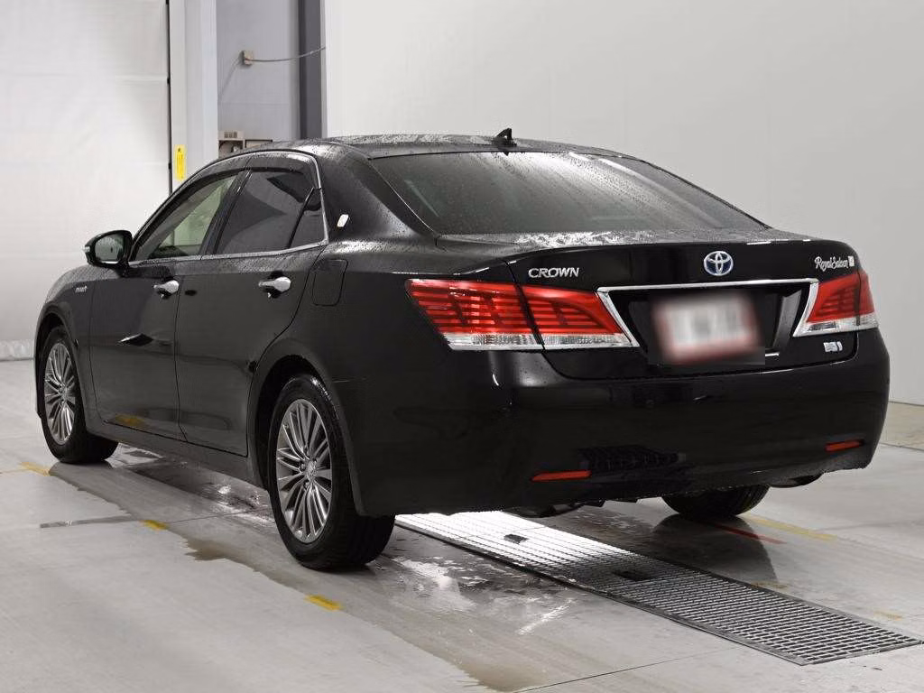 TOYOTA CROWN
