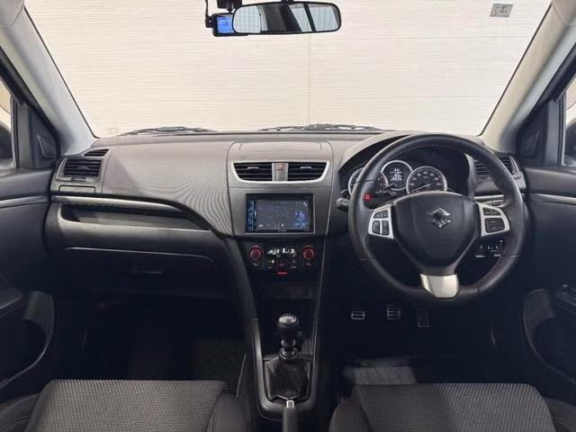 SUZUKI SWIFT