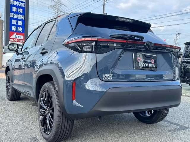 TOYOTA YARIS CROSS