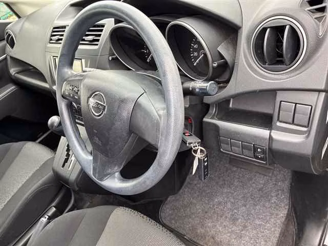NISSAN LAFESTA